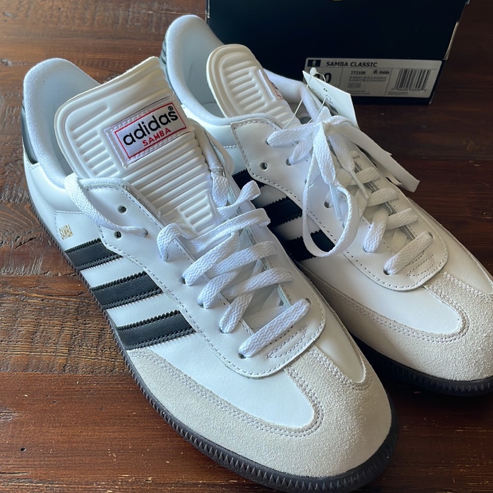 Mens ADIDAS samba classic white